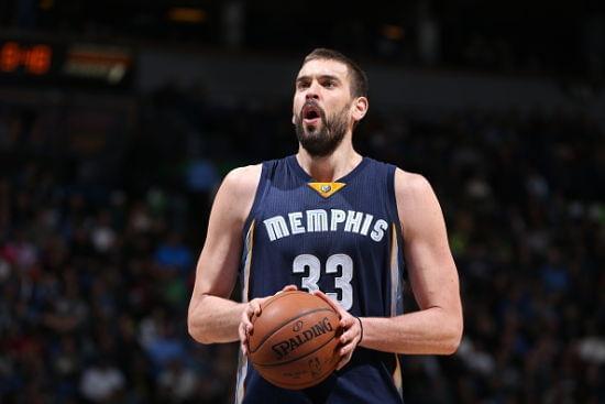 世界波直挂死角，全场尖叫