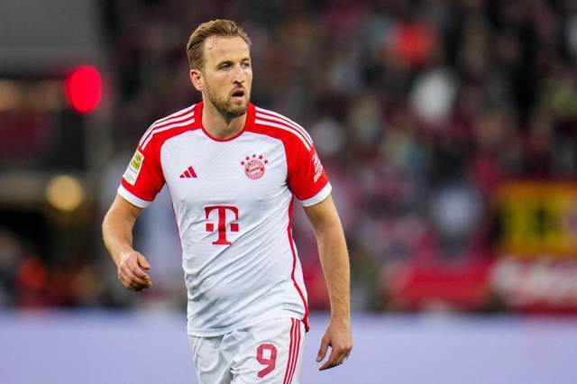 遭遇严防死守！浓眉战旧主10中6贡献12分5篮板5助攻