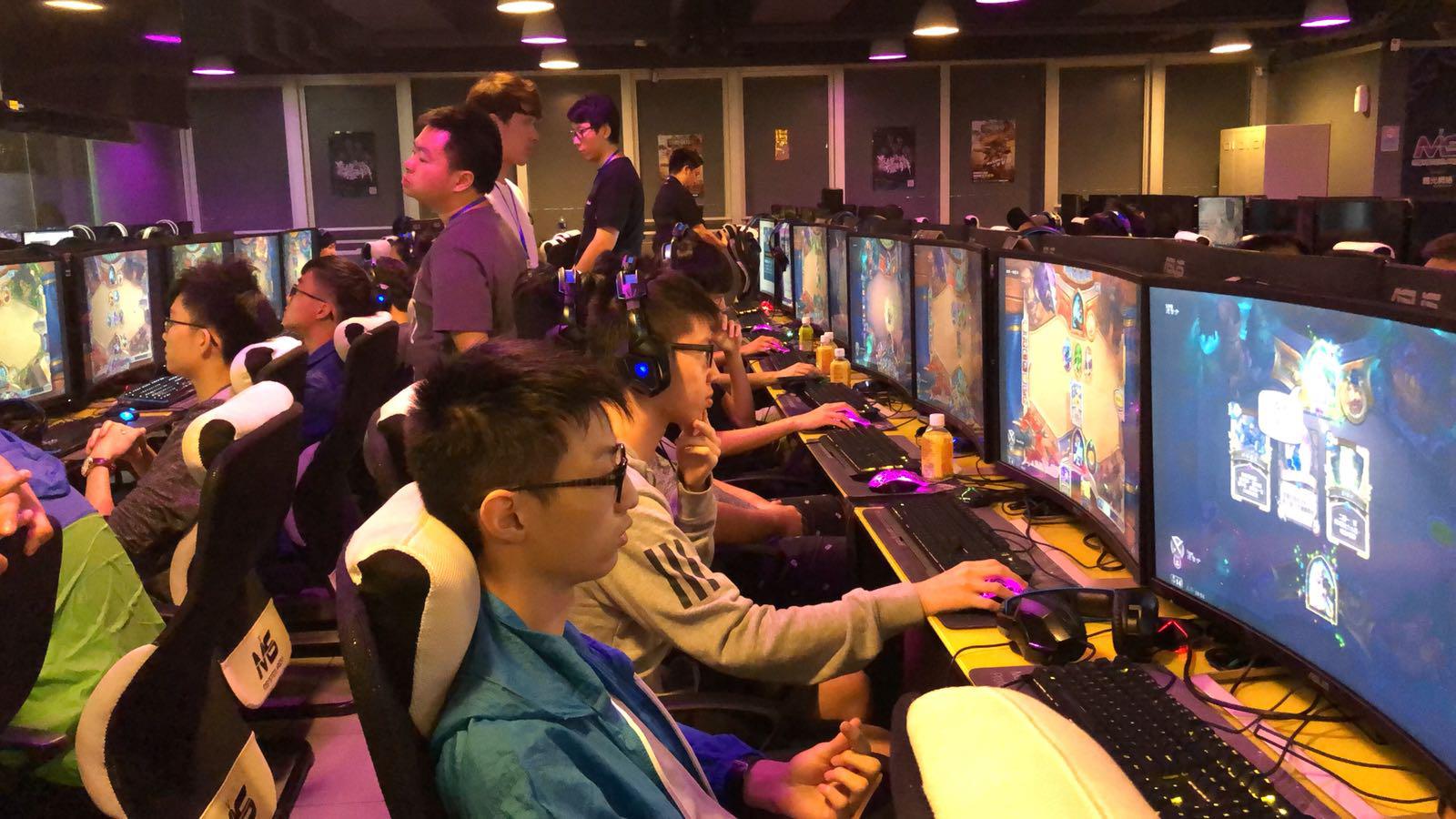 以快船与湖 以快船与湖